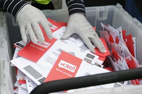 印尼因受疫情影响正式将地区选举时间推迟至12月举行