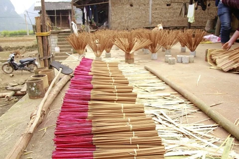 越南高平省侬安同胞的传统行业——制香业