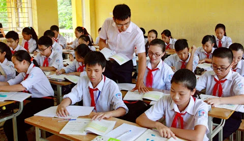 越南各所学校将于7月15日前结束学年学习任务