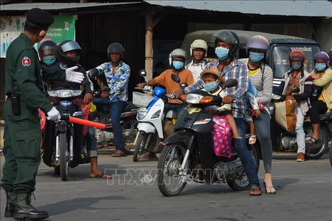 柬埔寨准许重新开放越柬口岸