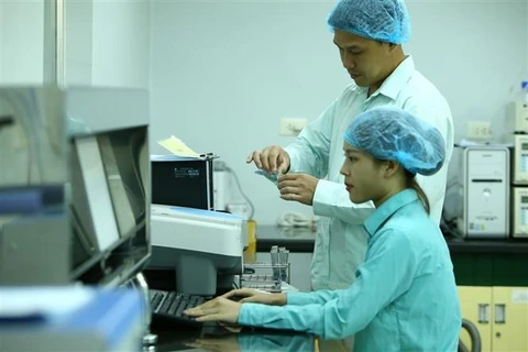 越南加快新冠肺炎疫苗的研制与生产进度