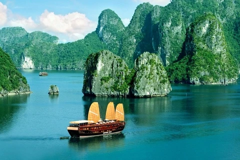 越南下龙湾跻身全球最美50个自然奇观名单