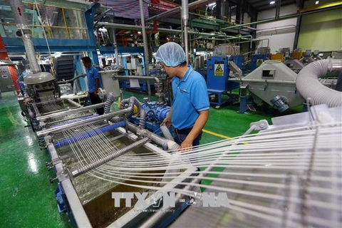 越南企业境外投资超过200 亿美元