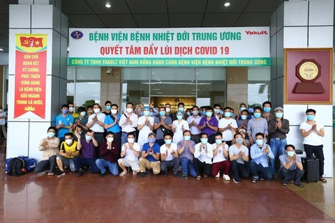 从赤道几内亚回国的219名越南公民中只有22人感染新冠肺炎病毒