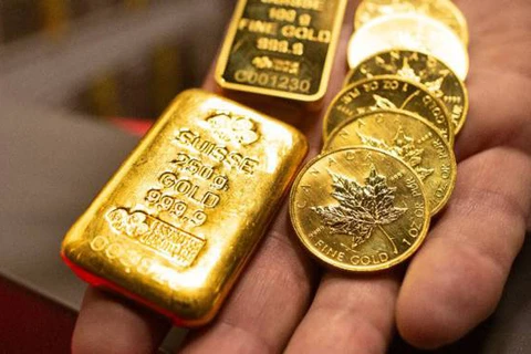 8月19日上午越南国内黄金价格有所下降 保持在5800万越盾左右