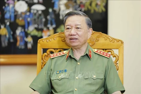 越南公安部部长苏林：公安力量日益贴近民众和深入基层