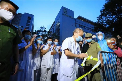 E医院于8月20日18时重新恢复正常运行