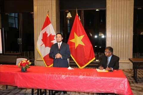 加拿大友人称赞胡志明主席和越南是世界人民的灵感之源