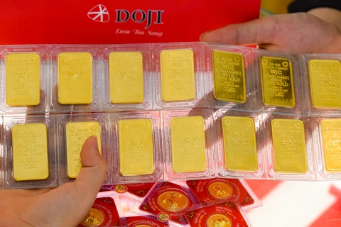 8月27日上午越南国内黄金价格上涨45万越盾一两