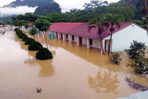 暴雨洪水袭击越南北部山区各省造成严重的损失
