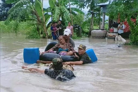 柬埔寨16个省市遭遇洪涝灾害 16人死亡 疏散转移超过10万人