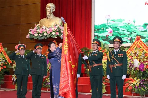 越南《人民军队报》创刊70周年 荣获三等独立勋章