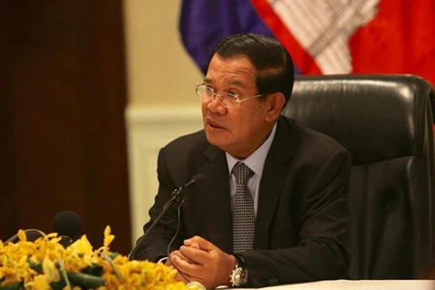 柬埔寨首相洪森及夫人经接受采样检测后结果均呈阴性反应 