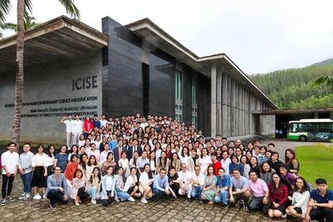 2020年第八届越南科学学校活动正式开幕