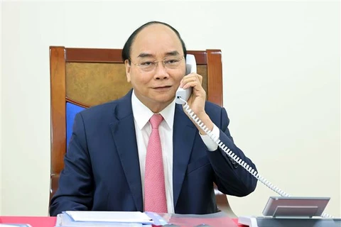 越南政府总理阮春福与荷兰首相吕特通电话 