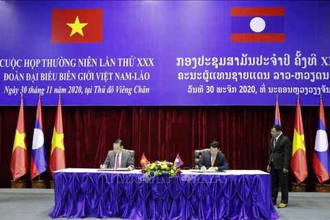 越南与老挝考虑恢复整个边界线的货物通关