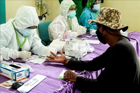 新冠肺炎疫情：印尼单日新增新冠确诊病例首超8000