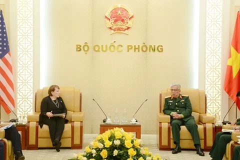越南国防部副部长阮志咏上将会见美国国际开发署驻越南首席代表