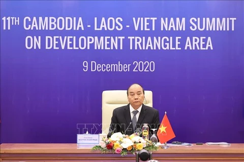 阮春福出席第11届柬老越发展三角区合作峰会