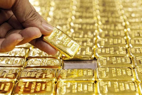 25日上午越南国内市场黄金价格每两上涨5万越盾