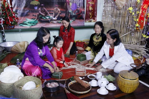 海外越南人纷纷举办各种庆祝活动 欢庆传统新春佳节