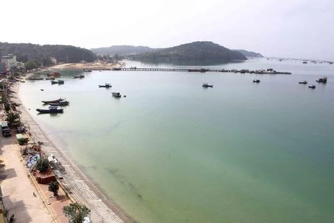 越南东北海上的一块碧玉——姑苏岛