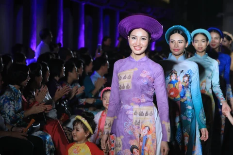 奥黛与越南妇女形象息息相连的文化象征