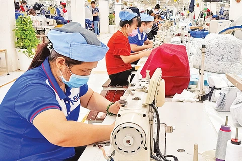 胡志明市促进主要工业产品出口