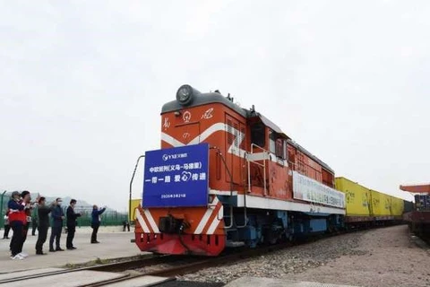 中国湖南直达东盟国际货运班列首发