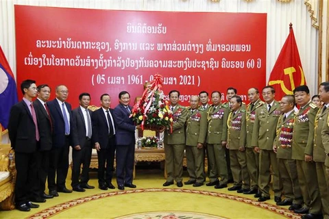越南与老挝公安并肩携手共谋发展
