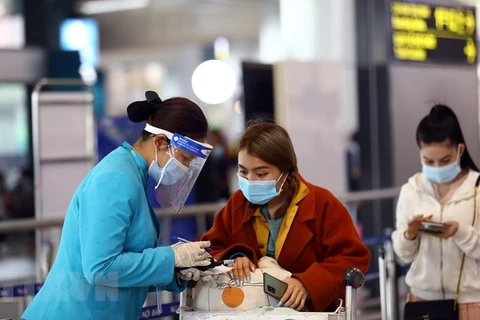 越南各家航空公司拒绝未进行健康申报的乘客登机