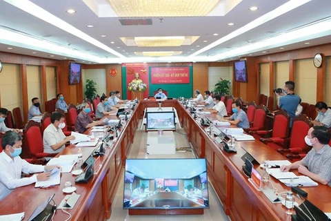 中央检查委员会第三次会议：对南方粮食总公司党委书记、董事长武青河给予警告处分