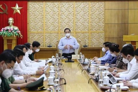 范明政总理：本着“三不”精神全力以赴协助北江省渡过疫情难关