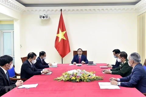 越南政府总理范明政与中国国务院总理李克强通电话