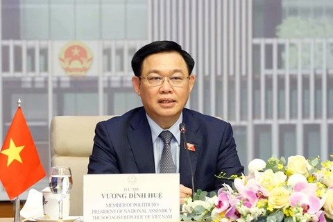 越南国会主席王廷惠与澳大利亚议会议长举行会谈