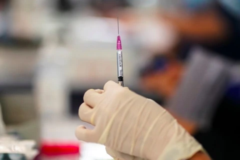 新冠肺炎疫情：泰国开始大规模新冠疫苗接种计划