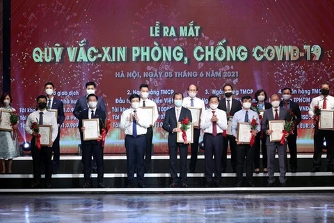 越南人民携手努力充实疫苗基金会 决不让任何人掉队