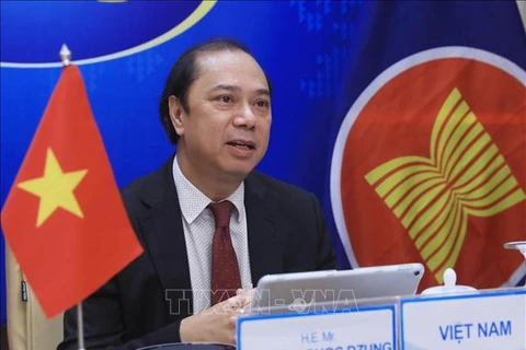 越南外交部副部长阮国勇出席东亚峰会高官会