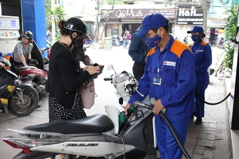 越南汽油价格上涨850越盾