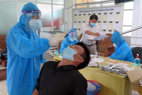7月16日越南报告新增确诊病例3336例和死亡病例18例