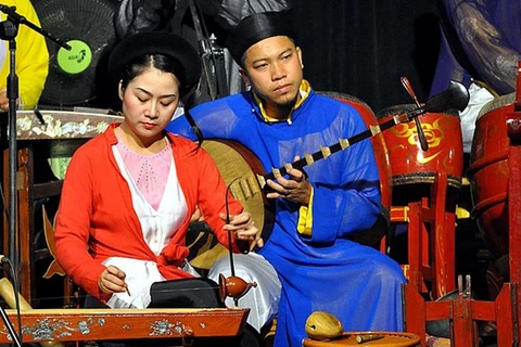  建立符合新时期的民族乐团 让越南民族音乐之花永绽光华