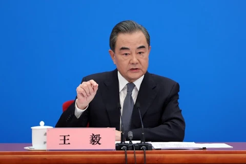 中国外长王毅：中方愿同东盟国家尽早达成有效、富有实质内容的“东海行为准则” 