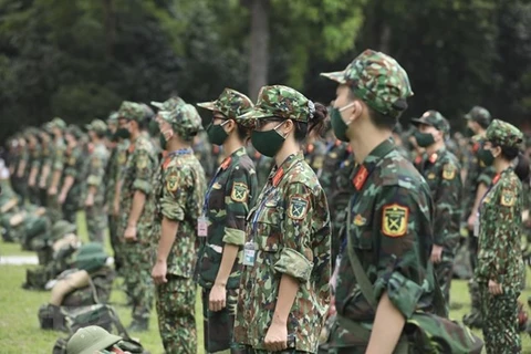 越南国防部部长：军队下定决心 使用一切办法 动用一切资源支援南方各地应对疫情