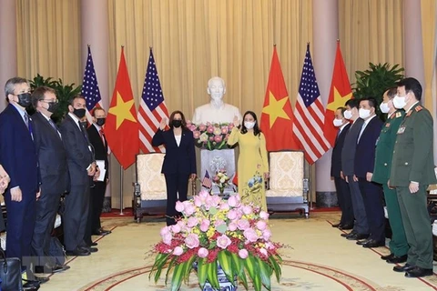 国家副主席武氏映春主持仪式 欢迎美国副总统哈里斯访问越南