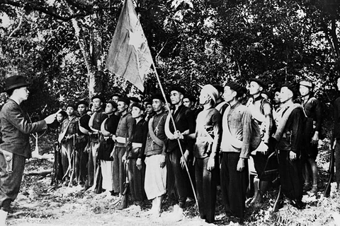 纪念武元甲大将诞辰110周年（1911.8.25~2021.8.25）：武元甲大将——越南人民军队的“兄长”