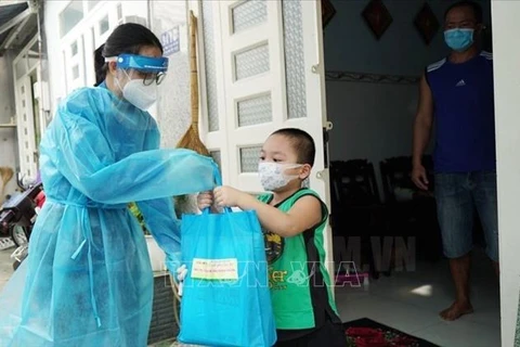 越南重视对因新冠肺炎疫情影响而处境困难的儿童提供援助