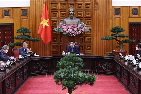 越南政府总理范明政会见大不列颠及北爱尔兰联合王国驻越南大使加雷斯·沃德