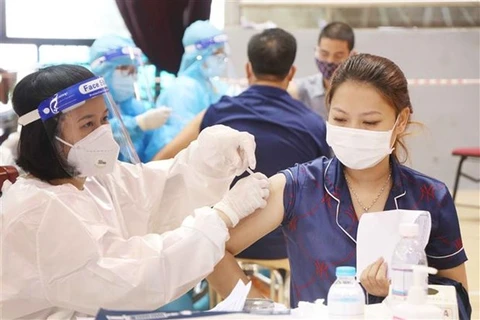 10月19日越南新增新冠肺炎确诊病例较昨日下降132例