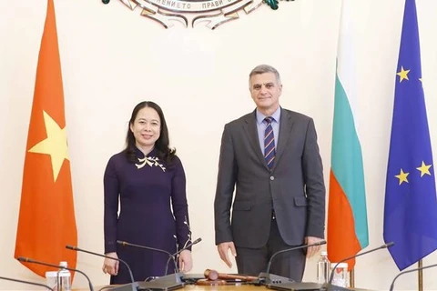 越南国家主席武氏映春会见保加利亚看守总理和外交部长
