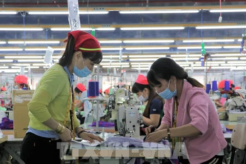 今年10月份越南复工企业数量增长近30%